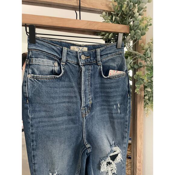 Free People Phoenix Ripped Skinny Jeans Size 26 Distressed Blue Denim - Picture 5 of 14
